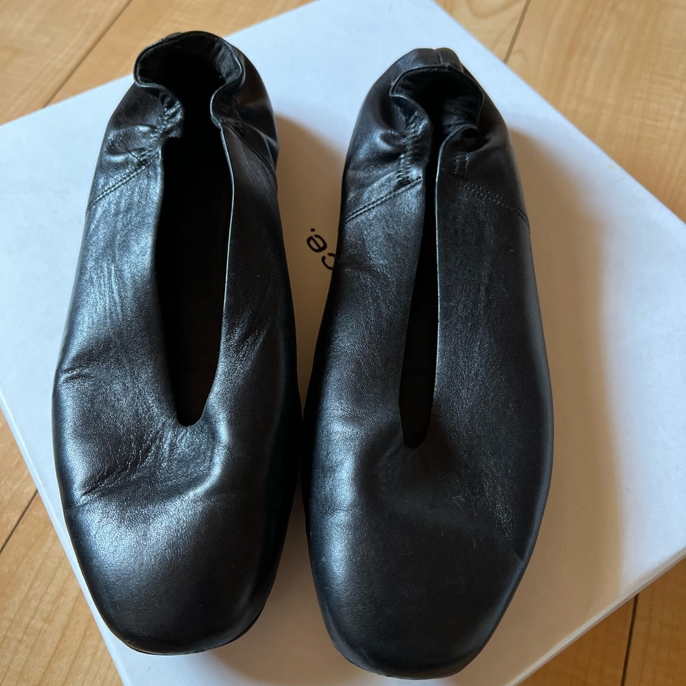 Vince Black Leather ballet flats